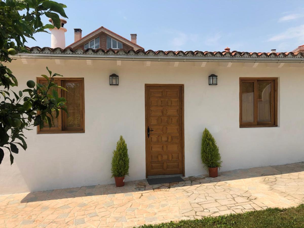 La Casita De El Montan Villa Avilés Exteriör bild